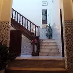 Apolo Bed & Breakfast *