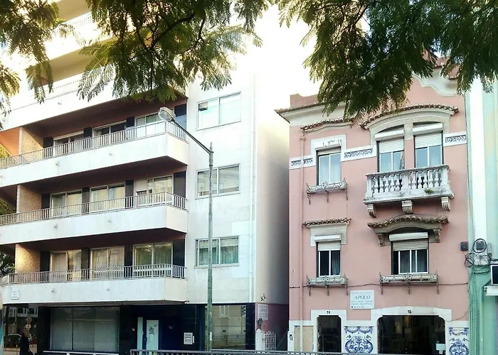 Apolo Bed & Breakfast *